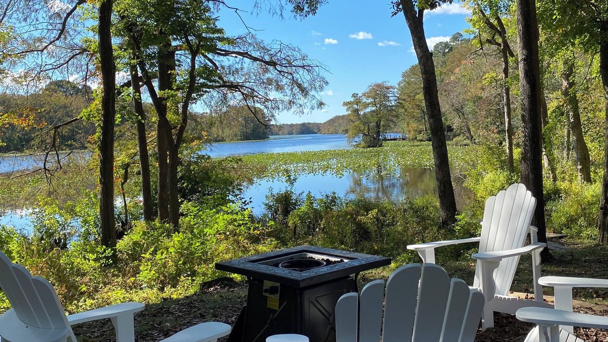Snow Hill House | Snow Hill Riverfront Retreat : Wildlife, Fishing, Kayaking, Nearby Beaches.