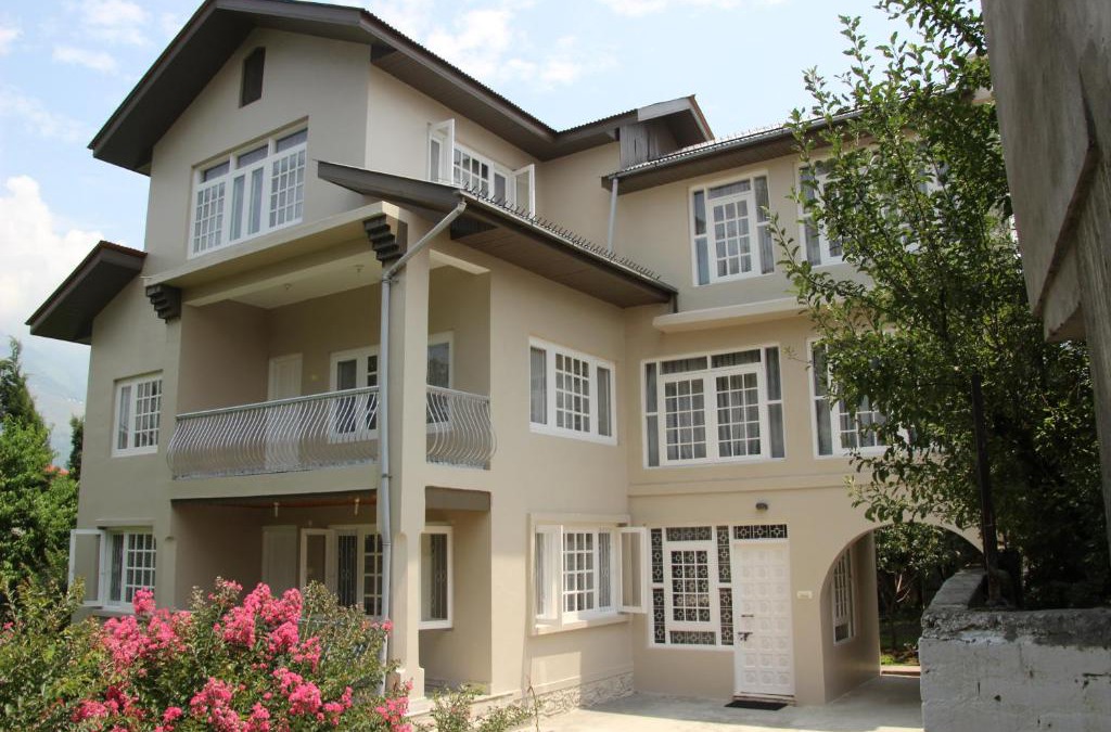 Brein Bed & Breakfast | Snow Leopard Lodge