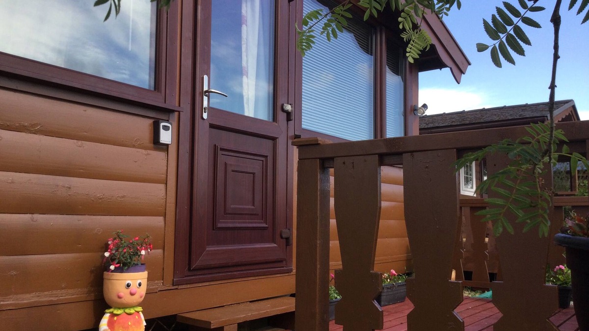 Bronaber Cabin | Snowdonia National park Log cabin with garden