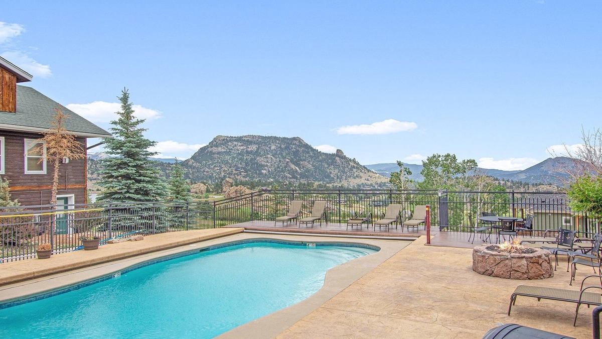 Estes Park Condo | Snowdrift Peak 203 2 Bedroom Condo by RedAwning