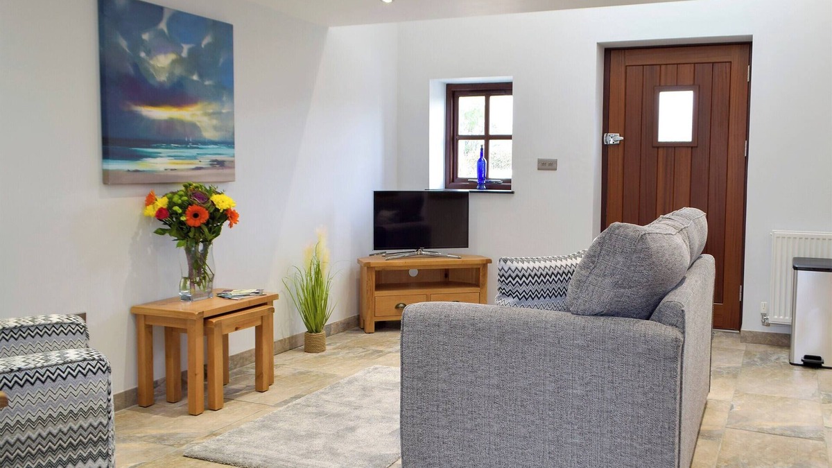 Cardigan Cottage | Snowdrop Cottage - UK12987