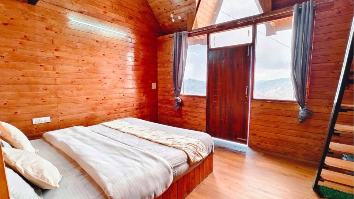 Theog Cottage | Snowind Cottages - Double Room with Mountain Viewn