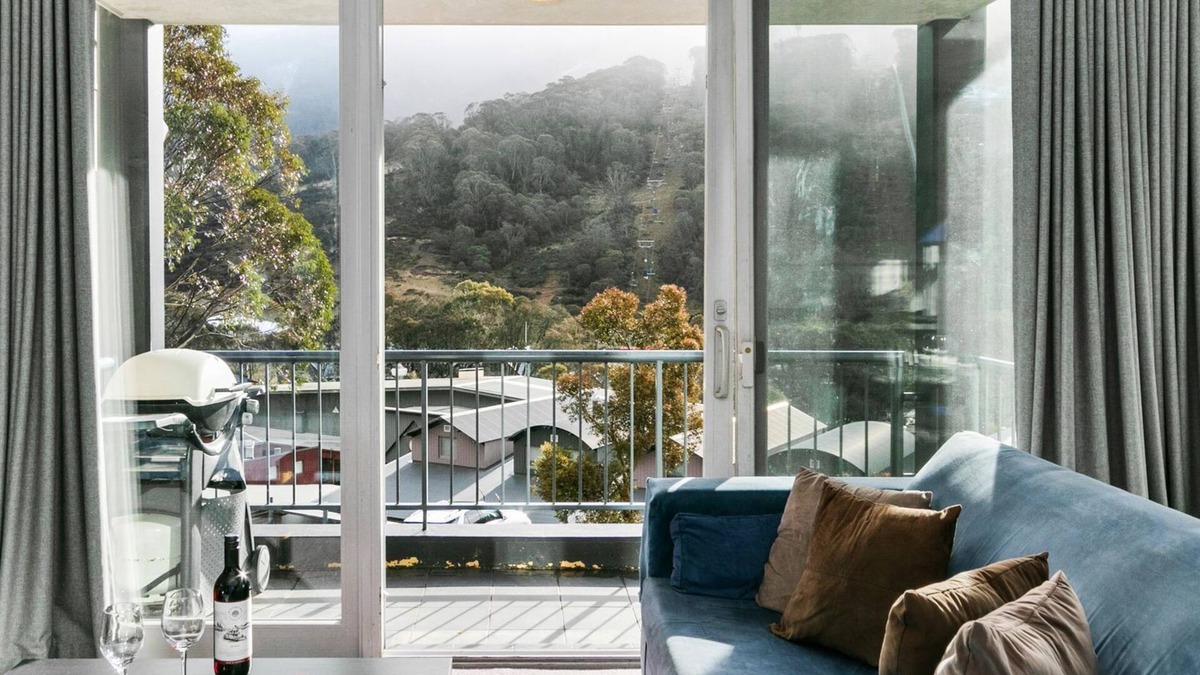 Thredbo Apartment | Snowman 6 central location with stunning views.