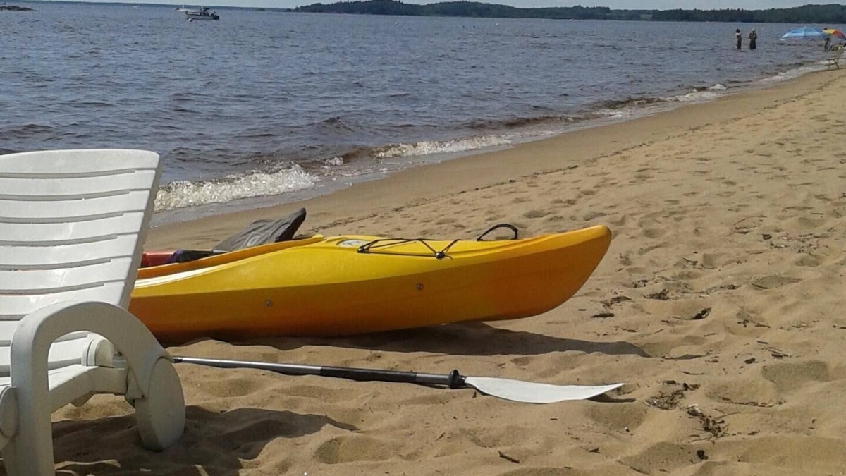 Saint-Henri-de-Taillon House | Snowmobile paradise, sandy beach, crystal clear water and comfort assured.