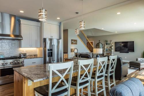 Curtis House | Snowmobile South Manistique Lake Lakeside Luxury