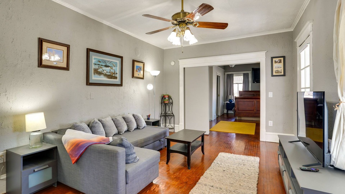 Mound Apartment | Snowmobile Trail On-Site: Lakefront Mound Apt!