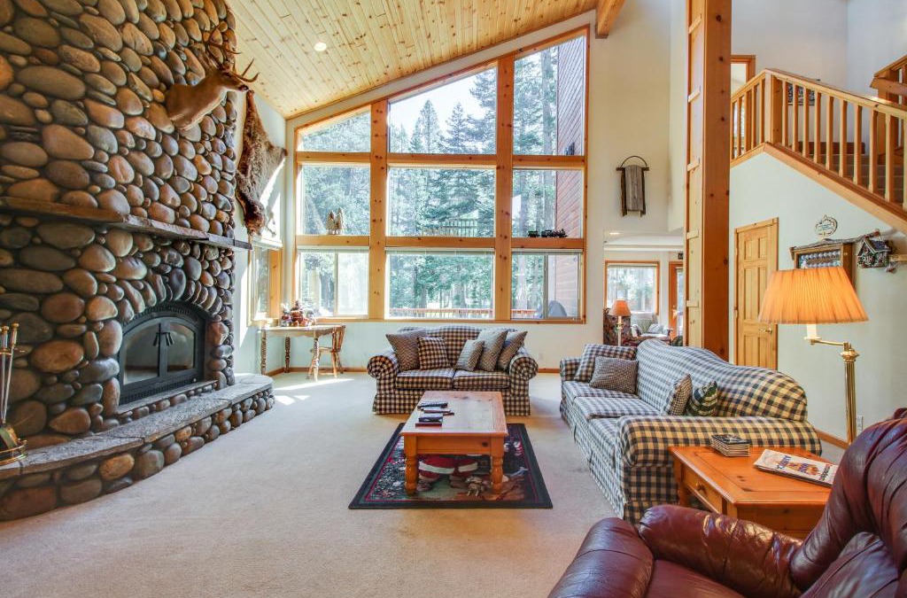 Truckee House | Snowpeak Tahoe Donner Golf Course Views