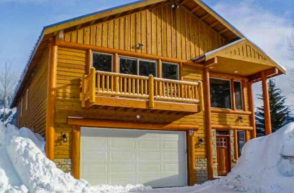 Hyak House | SnowTop Manor