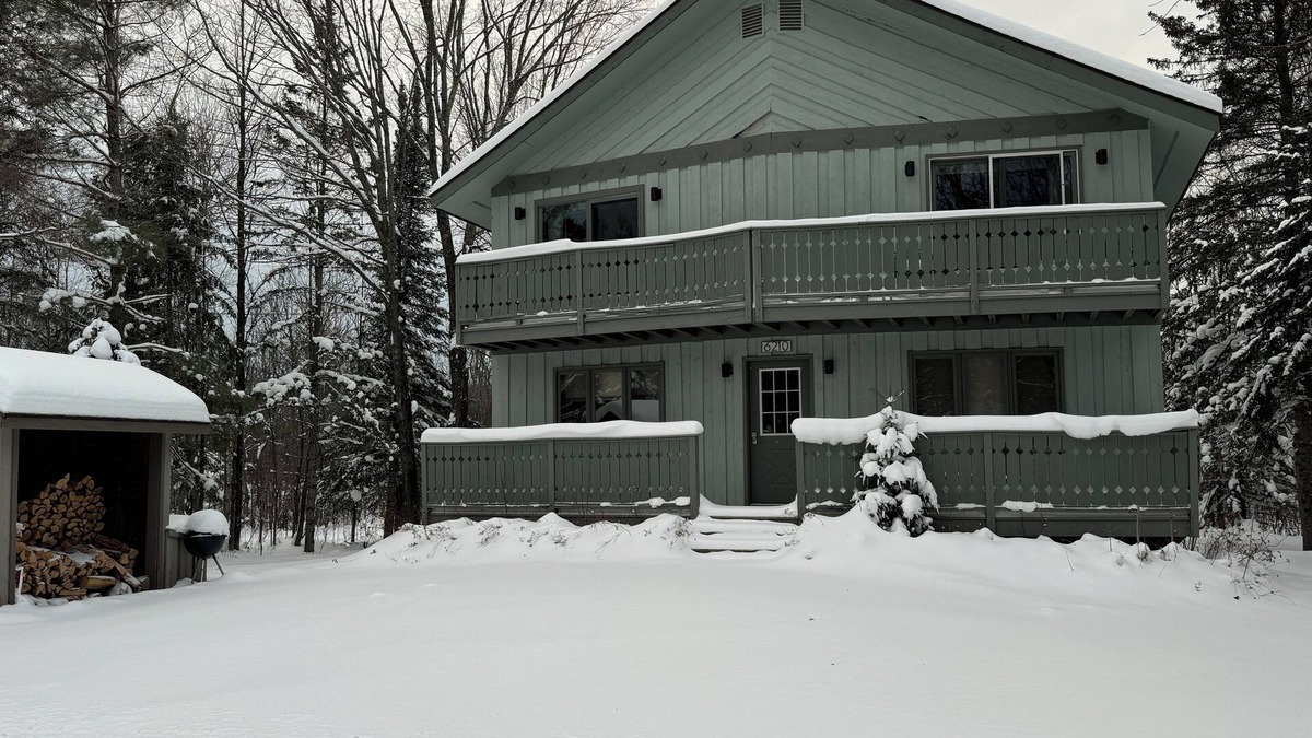 Bessemer Ski Chalet | Snowy Summit Ski Chalet- Where Mountain Memories Begin