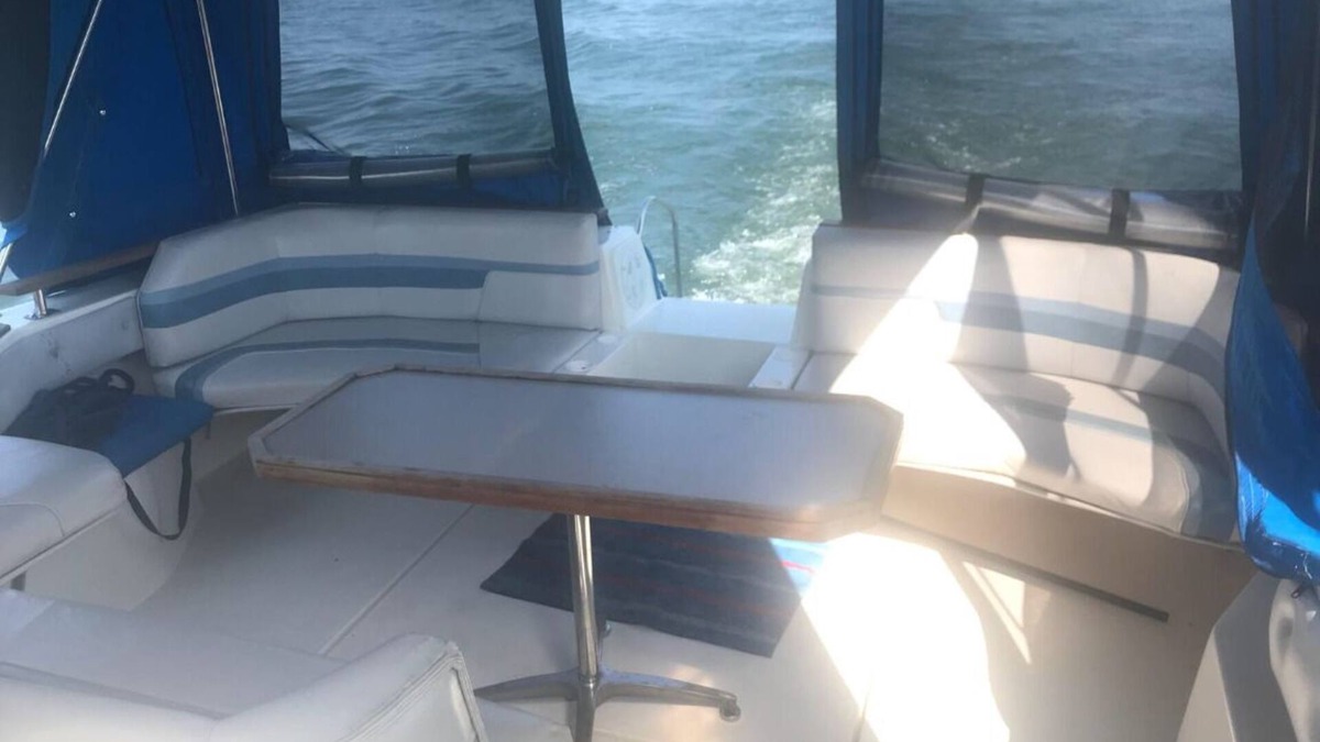 Sturgeon Bay Boat Rental | Snug Harbor Inn - Krazy