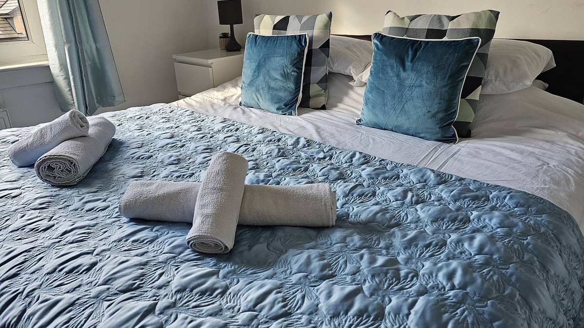 Helensburgh Apartment | Snug - Meadhan Apartment