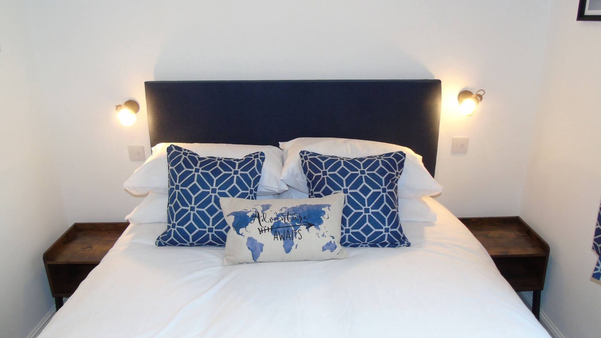 Helensburgh Apartment | Snug - Sealladh Mara Apartment