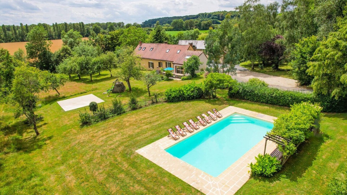 Saint-Bomer Villa | So Villa Terres Douces (28) - Heated pool - Basketball - 1h30 Paris - 30p.
