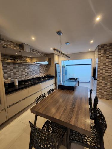 Guabirotuba House | Sobrado do Guabi