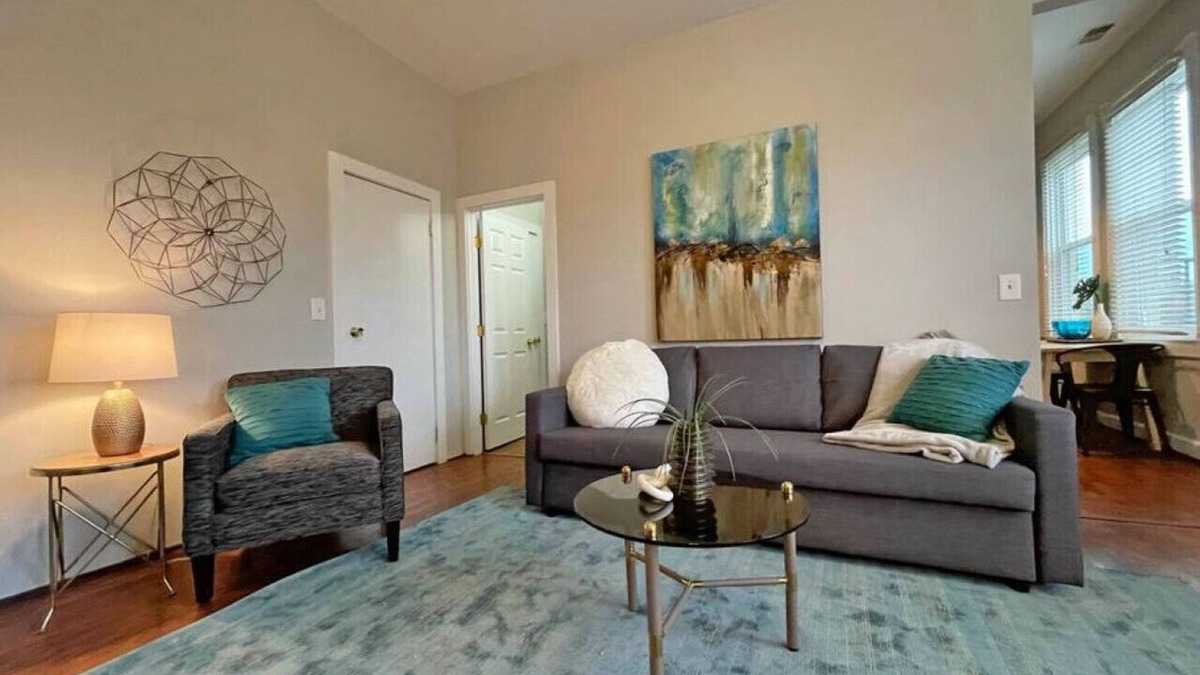 Cincinnati Apartment | Soccer Stadium Walk, Fast Drive to OTR & Downtown