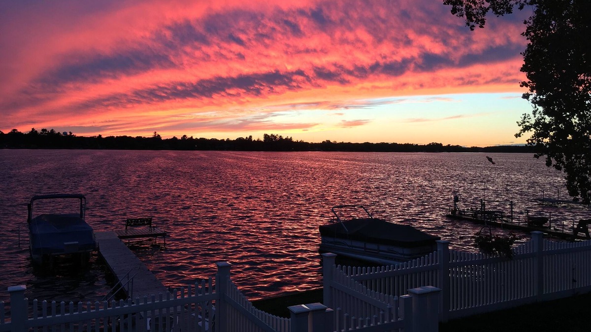 Oscoda House | Socrates Place Resort on Lake Van Etten in Oscoda, Michigan
