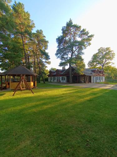 Kurtuvenai House | Sodyba Prie Tvenkinio
