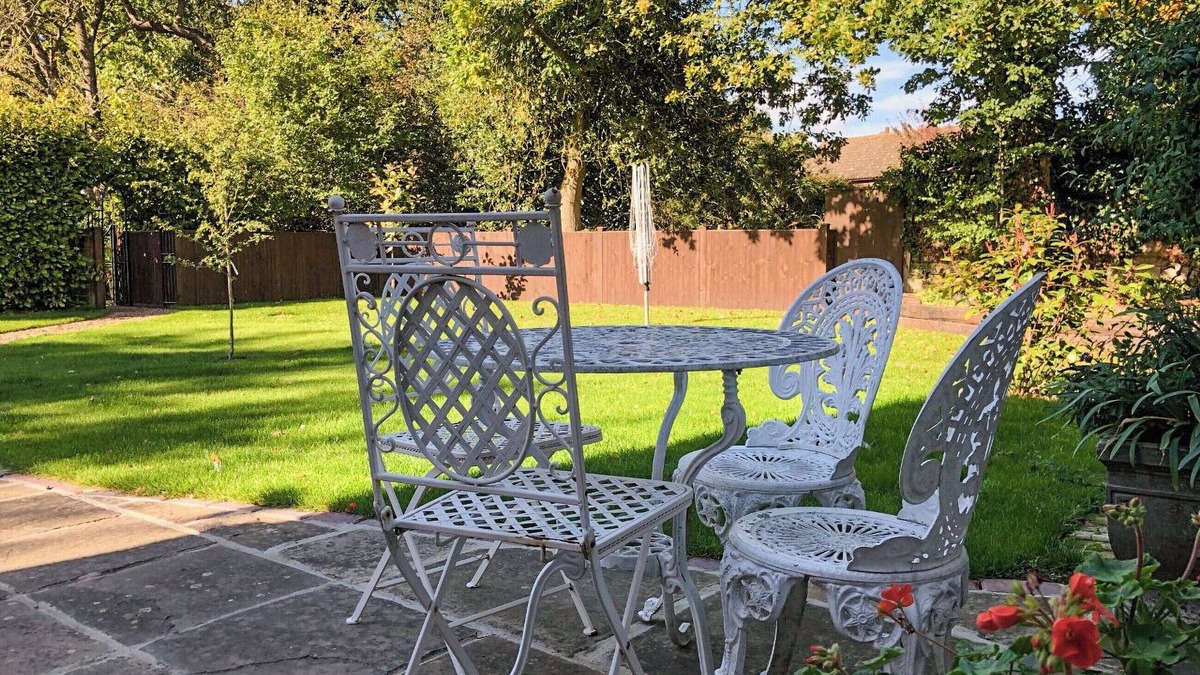 Ingham Cottage | Soft sandy beach, award winning pub a short distance.