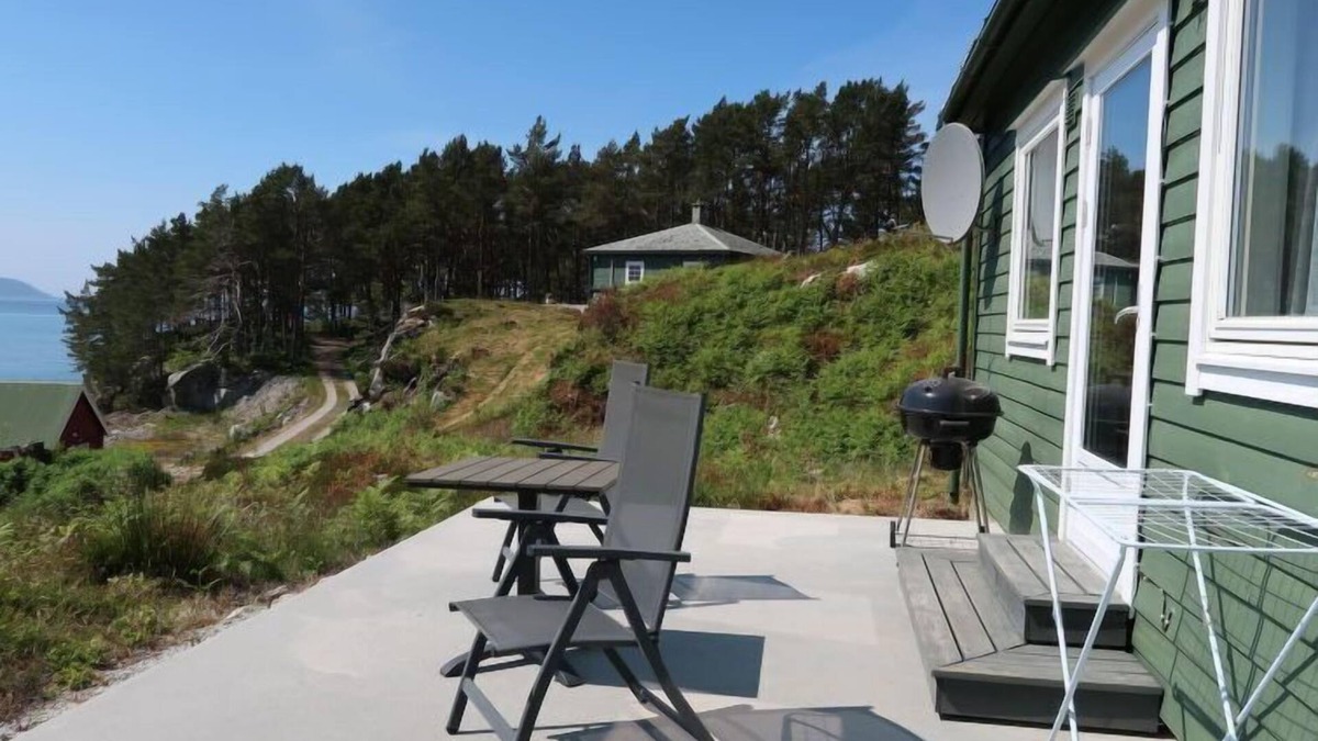 Hyllestad House | Sognesjö by Interhome