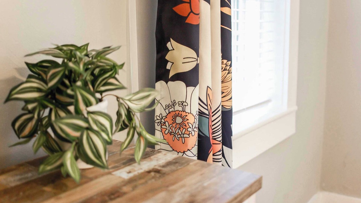 Ghent Apartment | Sojourn at Colley Manor Unit 4