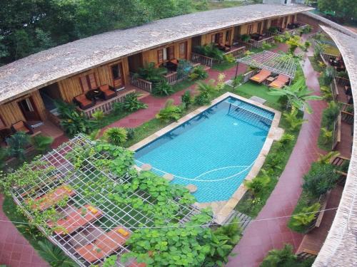 Mittakpheap Hotel | Sok Sabay Resort
