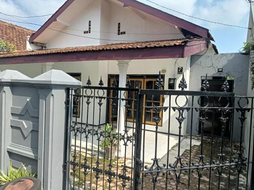 Malang Villa | soka villa syariah