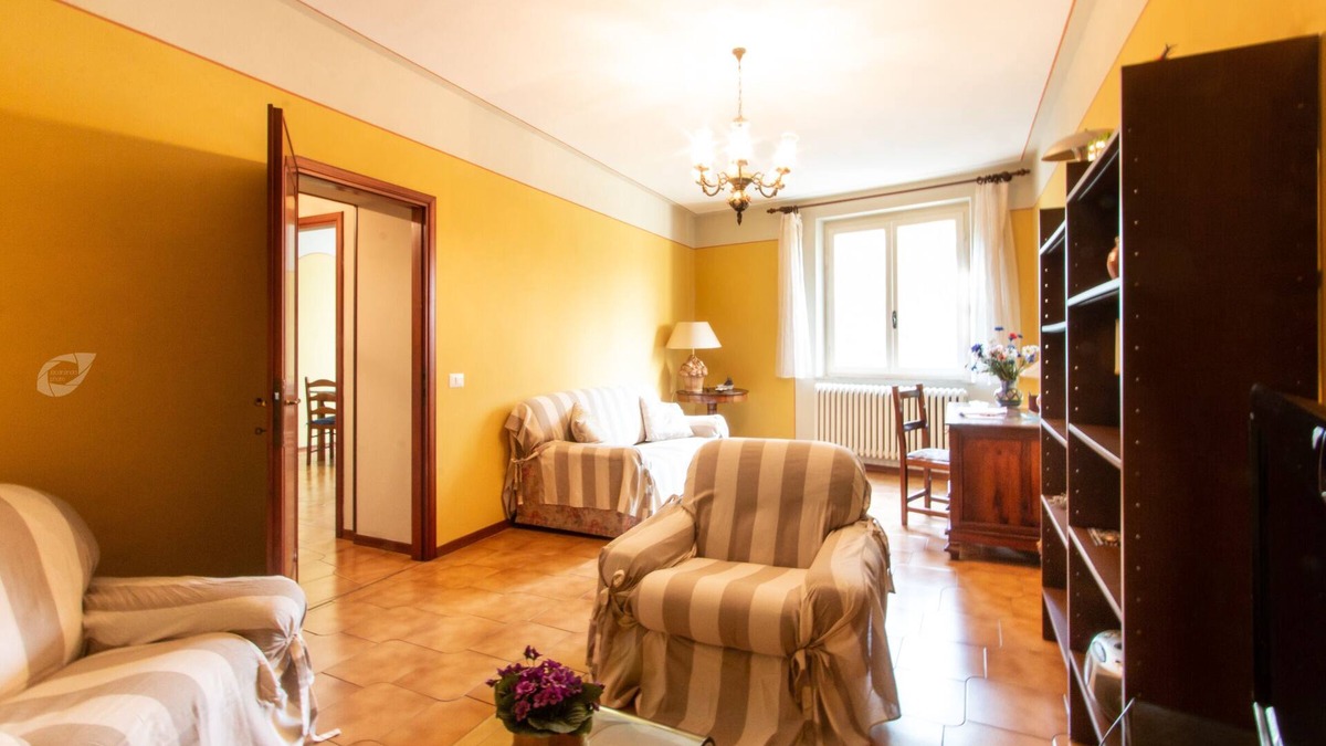 Mologno Apartment | Sol Apartment in the heart of Barga.