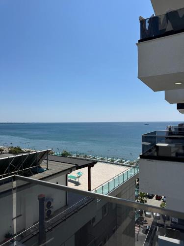 Shengjin Apartment | Sol & Sea Apartments 2