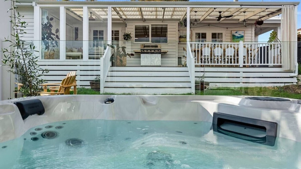 Yarra Glen House | Sol Yarra Valley Barrel Sauna & Spa - Urban List