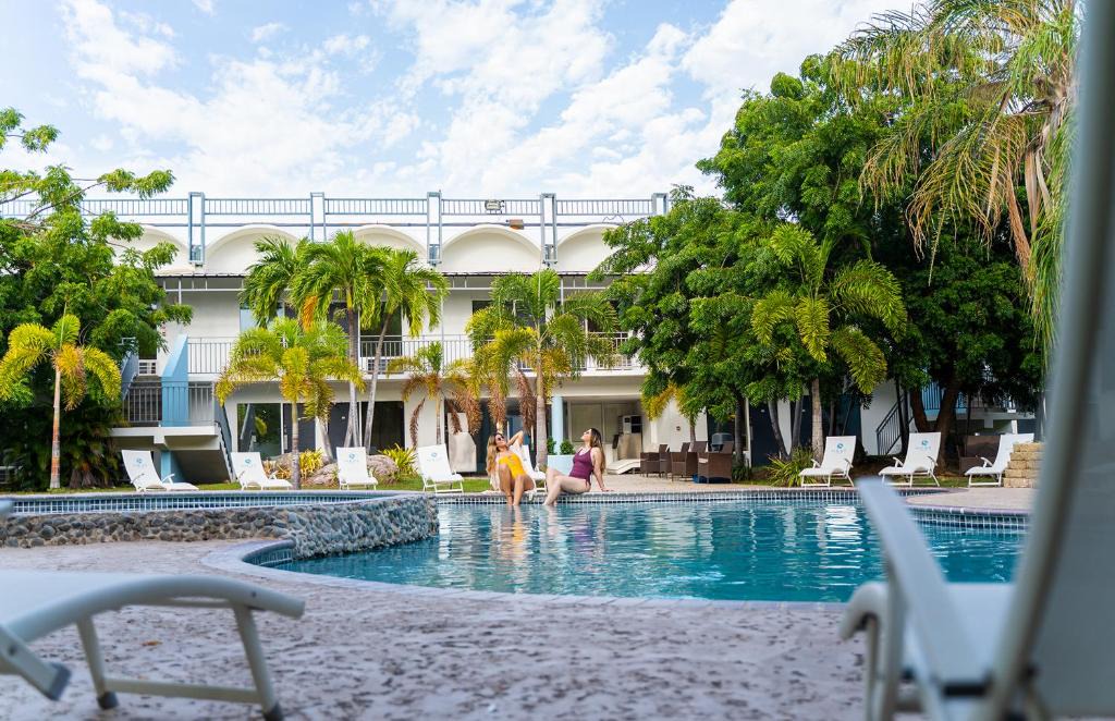 Canas Hotel | Solace by the Sea
