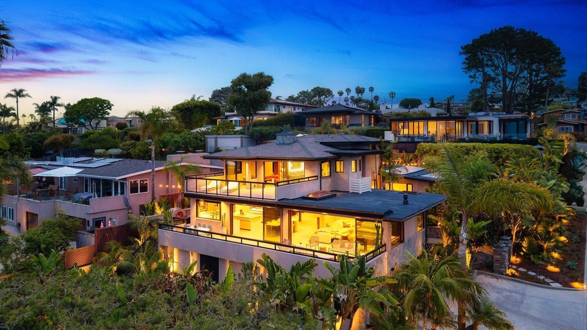 Solana Beach House | Solana Beach Luxury with Panoramic Ocean Views
