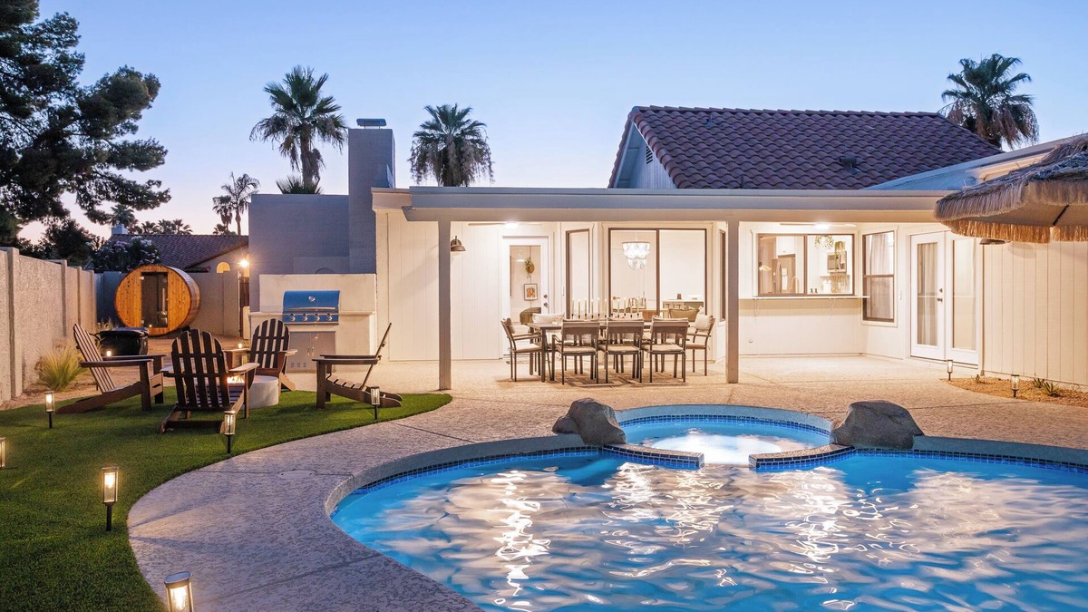 Santiago Cottage | Solara - Pool & Spa - Sauna & Cold Plunge