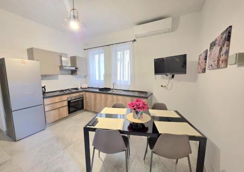 Bugibba Apartment | Solaria San Paul's Bay - Beachside living - central location