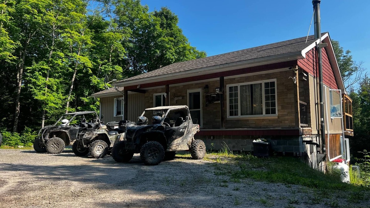 Redbridge Ski Chalet | (Sold out for 2025 on another Platform) thank you, Wilderness Paradise