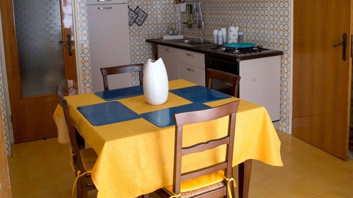 Palazzolo Acreide Historic Centre Apartment | Soleggiato appartamento a 2 minuti dal centro