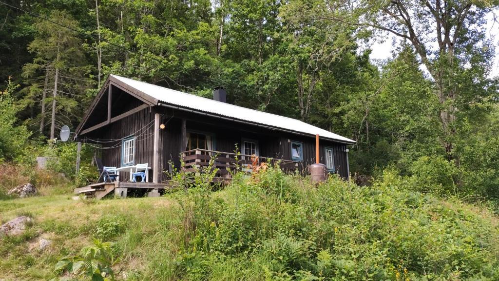 Birkeland Cabin | Solheim. Hytte med 2 soverom