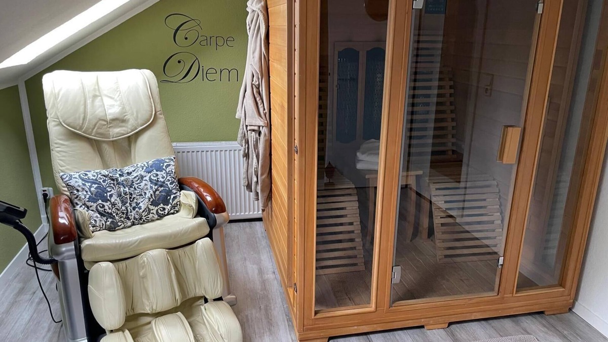 Holzminden Apartment | Solling-Lounge 5 star dream vacation apartment sauna, fireplace, pet friendly!