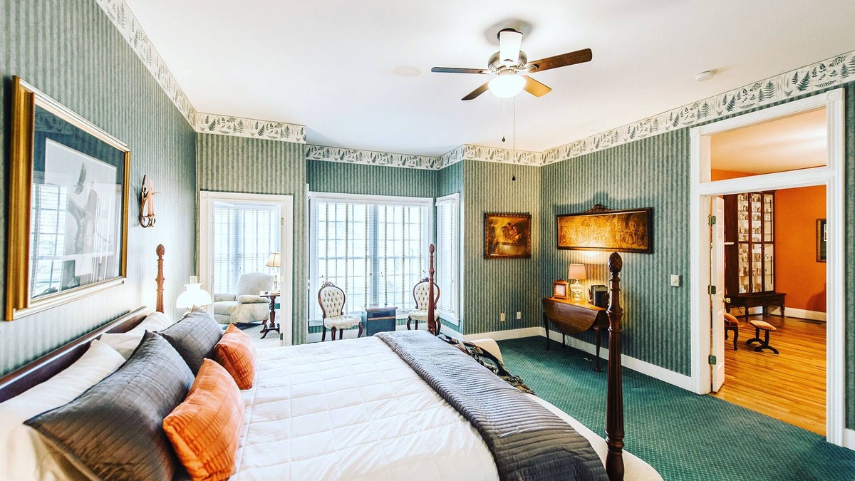 Gallatin House | Solo Traveler Historic Stay + Fiber Internet