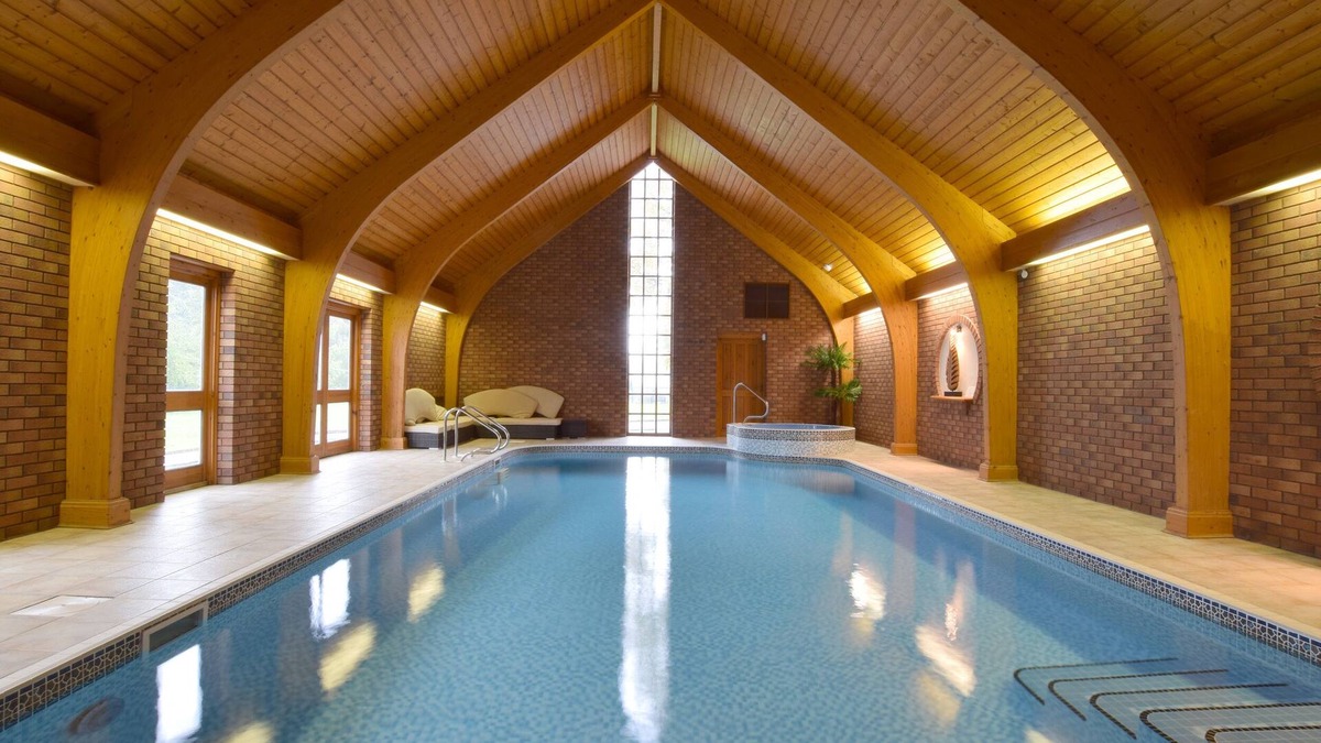 Chester House | SOLWAY, pet friendly, luxury holiday cottage, with pool in Chester