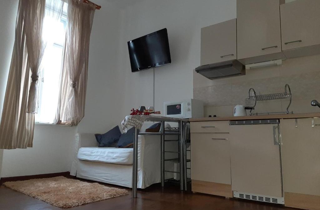 Sopron Apartment | Somewhere Apartman