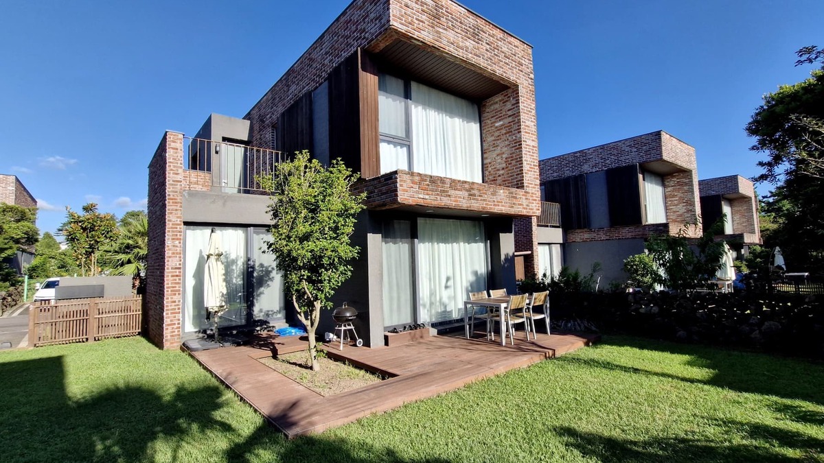 Seongsan House | Somsom House