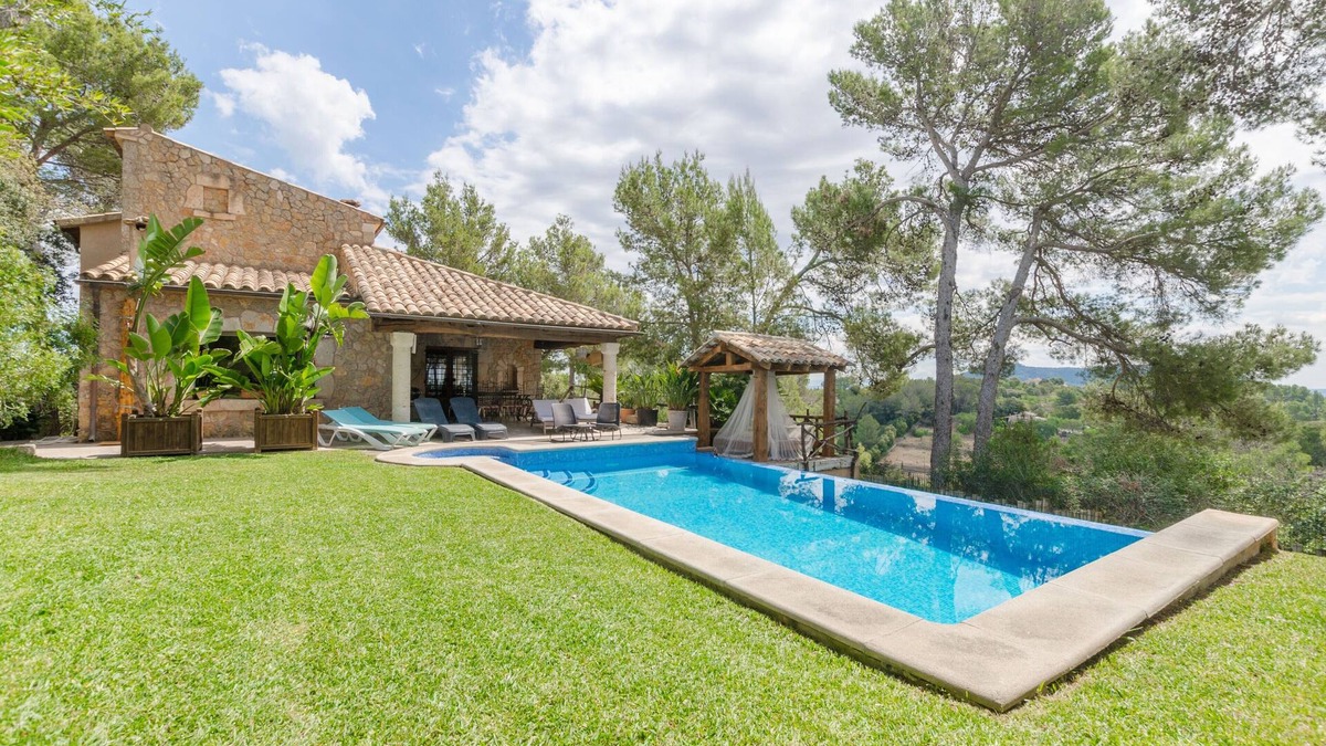 Selva Villa | SON DURI (CIMENTERES) - Villa with private pool in Inca. Free WiFi