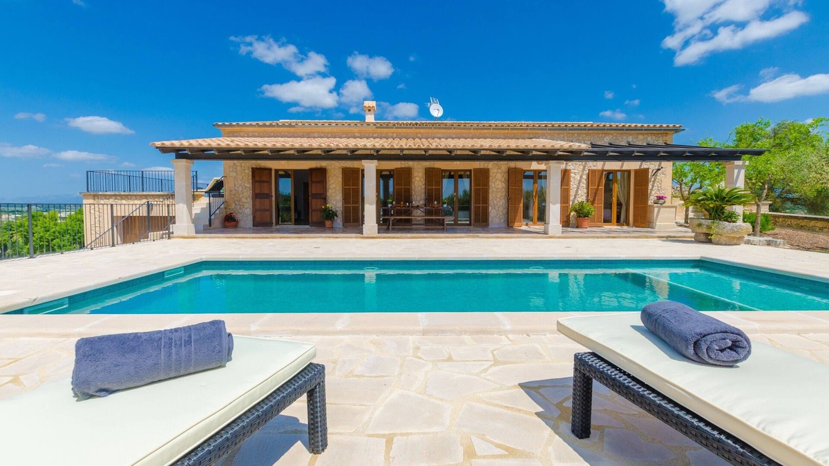 Montuiri Villa | SON ROCA - Villa with private pool in Montuïri. Free WiFi
