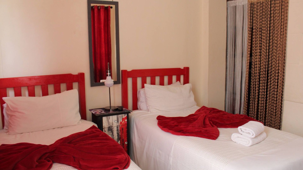 Aliwal North House | Sondela Bed and Breakfast