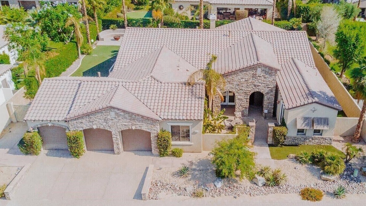 Rancho Santana House | Song Bird Estate by GPM - Walk To Festivals/Private Pool/ Fire Pits