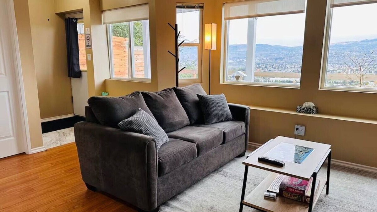 Kamloops Apartment | Songbird Hideaway - A Nest for Traveller’s