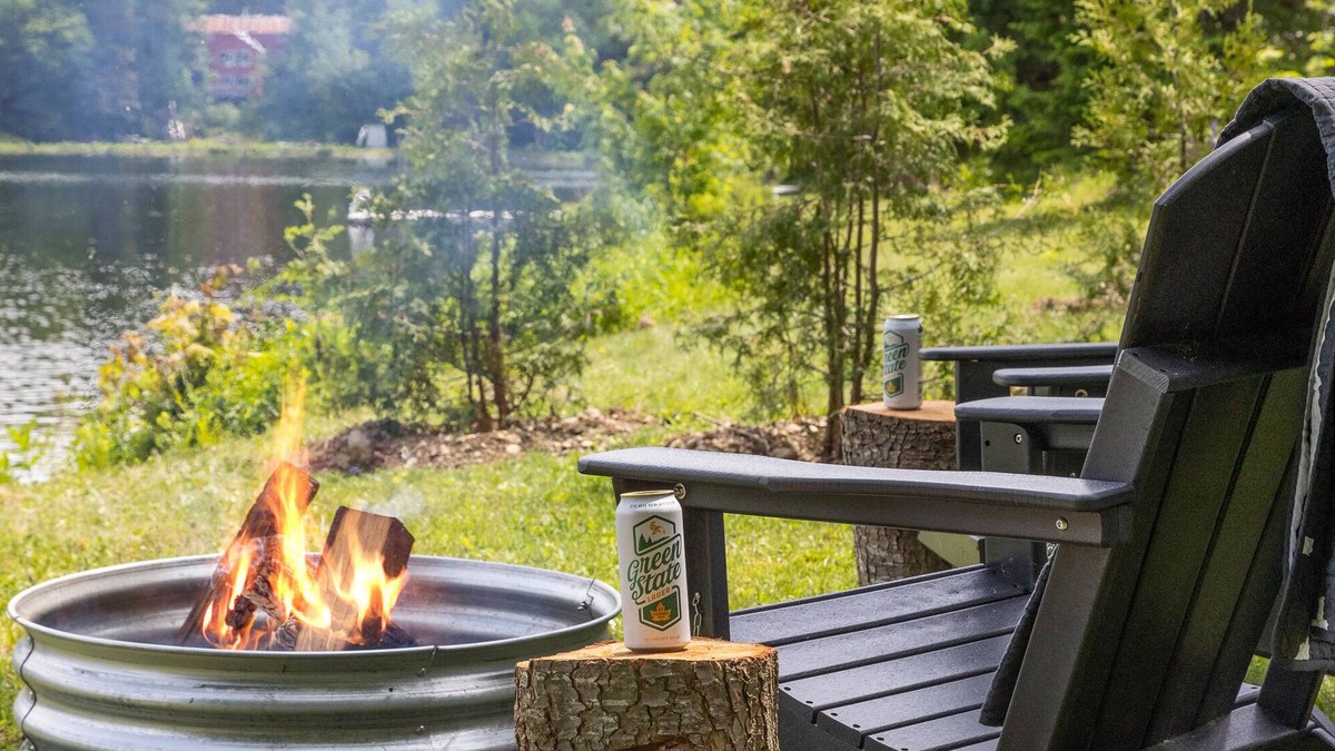 Eden House | Songbird Studio VT- Lakefront w/firepit & kayaks