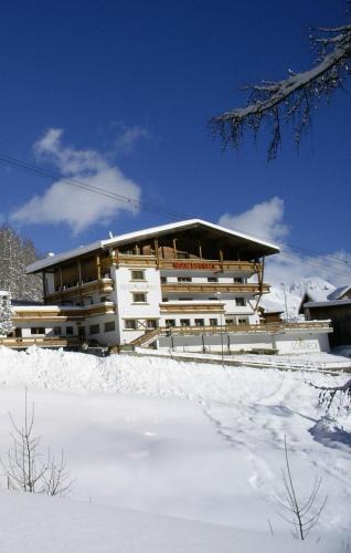 Ravaisch Hotel | Sonnenhotel Soldanella Sonneck