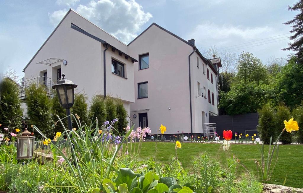 Brauneberg Apartment | Sonnenlay Lounge - Studio & Ferienhaus