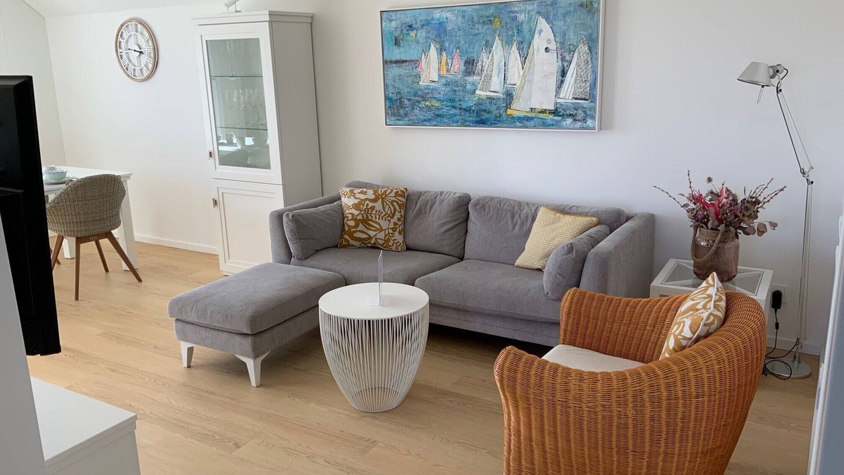 Olpenitz Apartment | Sonnenschein - Kaminofen, Süd-balkon, Dusche, Infrarotsauna, Stellplatz, E-lades